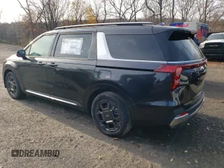 2025 Kia Carnival SX with VIN KNDNE5K33S6486847, listed as a Copart auction lot 82099044 with 10 mi miles and Salvage Title. Bid and sale history available at carsss.com. Image 2.