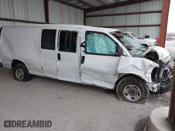 2019 Chevrolet Express Cargo z VIN 1GCWGBFG0K1248106, wystawiony jako IAAI lot #41415517 z przebiegiem Nie podano mil oraz . Historia ofert i sprzedaży dostępna na DreamBid. Obrazek 1.