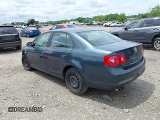 2006 Volkswagen Jetta Value Edition с VIN 3VWPF71K56M711525, выставлен на аукционе IAAI как лот 42456621 с пробегом 137 222 миль миль и . История ставок и продаж доступна на DreamBid. Изображение 3.