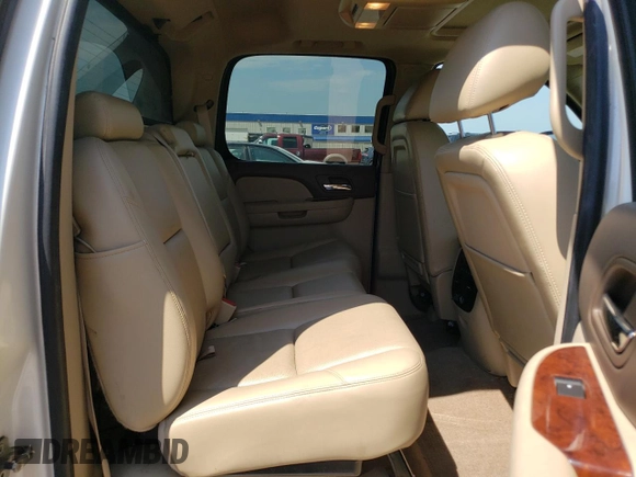 2011 Chevrolet Avalanche LTZ with VIN 3GNTKGE3XBG110045, listed as a Copart auction lot 66162484 with 191,508 mi miles and Salvage Title. Bid and sale history available at DreamBid. Image 11.