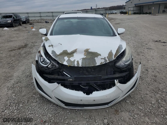 2015 Hyundai Elantra SE with VIN 5NPDH4AE7FH552411, listed as a Copart auction lot 82240104 with 154,121 mi miles and Salvage Title. Bid and sale history available at carsss.com. Image 5.