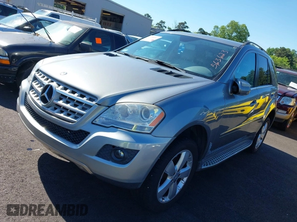 2010 Mercedes-Benz M 350 with VIN 4JGBB8GBXAA563623, listed as a IAAI auction lot 42188581 with 149,568 mi miles and . Bid and sale history available at DreamBid. Image 2.
