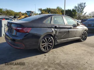 2023 Volkswagen Jetta Sport z VIN 3VWBM7BU1PM052781, wystawiony jako Copart lot #49489745 z przebiegiem 12 394 mil mil oraz Szkoda całkowita • Salvage title. Historia ofert i sprzedaży dostępna na DreamBid. Obrazek 3.