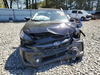 2025 Subaru Outback Premium z VIN 4S4BTAFC7S3103033, wystawiony jako Copart lot #54977555 z przebiegiem 3 639 mil mil oraz Szkoda całkowita • Salvage title. Historia ofert i sprzedaży dostępna na DreamBid. Obrazek 5.