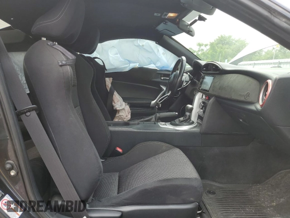 2017 Toyota 86 z VIN JF1ZNAA17H8706942, wystawiony jako Copart lot #57619054 z przebiegiem 150 661 mil mil oraz Czysty tytuł • Clean title. Historia ofert i sprzedaży dostępna na DreamBid. Obrazek 7.