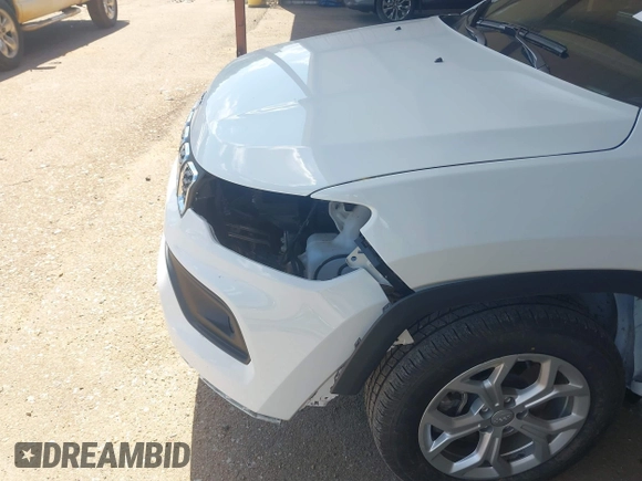 2024 Jeep Compass Latitude with VIN 3C4NJDBN3RT117560, listed as a IAAI auction lot 42732859 with 34,412 mi miles and . Bid and sale history available at DreamBid. Image 20.