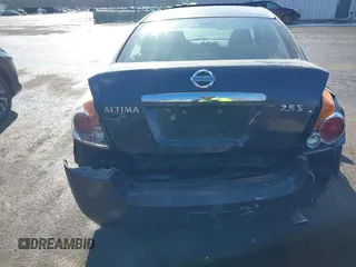 2008 Nissan Altima 2.5 S with VIN 1N4AL21E38C225868, listed as a IAAI auction lot 41344561 with 118,314 mi miles. Bid and sale history available at carsss.com. Image 17.