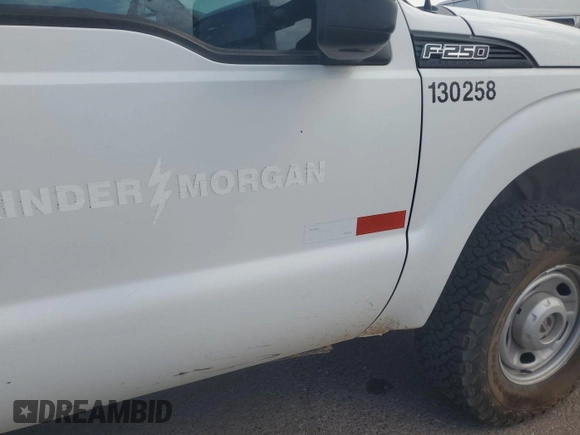 2013 Ford F-250 XL with VIN 1FT7X2B65DEB05150, listed as a IAAI auction lot 42832842 with 271,344 mi miles and . Bid and sale history available at DreamBid. Image 16.