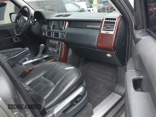 2008 Land Rover Range Rover HSE z VIN SALMF15498A290996, wystawiony jako IAAI lot #41861750 z przebiegiem 173 560 mil mil oraz . Historia ofert i sprzedaży dostępna na DreamBid. Obrazek 5.