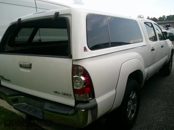 2013 Toyota Tacoma with VIN 3TMMU4FN6DM062201, listed as a IAAI auction lot 42906789 with 266,431 mi miles and . Bid and sale history available at DreamBid. Image 17.