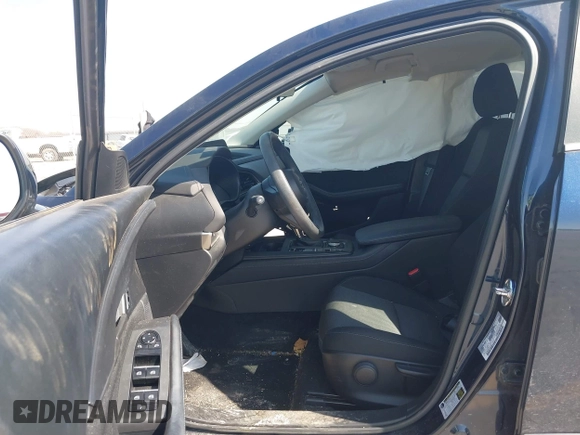 2023 Mazda CX-30 S with VIN 3MVDMBAM6PM579780, listed as a IAAI auction lot 41780720 with 32,603 mi miles and . Bid and sale history available at DreamBid. Image 5.