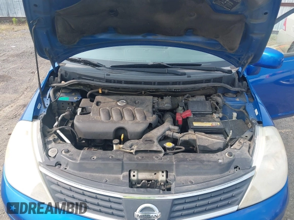 2007 Nissan Versa S z VIN 3N1BC13E87L367967, wystawiony jako IAAI lot #42412791 z przebiegiem 239 800 mil mil oraz . Historia ofert i sprzedaży dostępna na DreamBid. Obrazek 10.