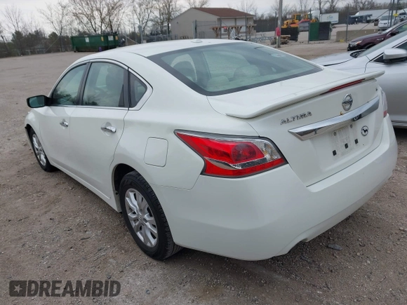 2015 Nissan Altima SV z VIN 1N4AL3AP6FC115367, wystawiony jako IAAI lot #42128044 z przebiegiem 110 383 mil mil oraz . Historia ofert i sprzedaży dostępna na DreamBid. Obrazek 3.