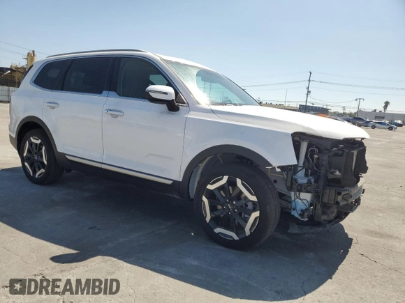 2024 Kia Telluride S with VIN 5XYP64GC6RG494537, listed as a Copart auction lot 68663974 with 1,771 mi miles and Salvage title. Bid and sale history available at DreamBid. Image 4.