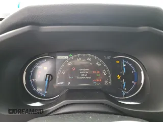 2024 Toyota RAV4 Hybrid XSE with VIN 2T3E6RFVXRW081223, listed as a Copart auction lot 42163285 with 2,167 mi miles and Salvage Title. Bid and sale history available at DreamBid. Image 9.