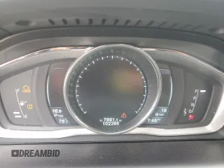 2015 Volvo XC60 T5 Drive-E Premier с VIN YV440MDK7F2762062, выставлен на аукционе Copart как лот 54971065 с пробегом 102 266 миль миль и Чистый • Clean title. История ставок и продаж доступна на DreamBid. Изображение 9.