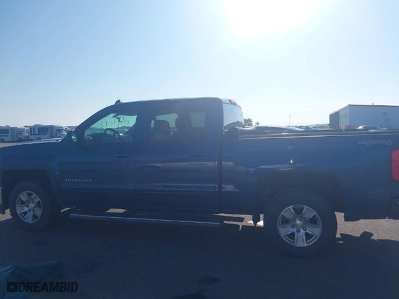 2015 Chevrolet Silverado 1500 LT with VIN 3GCUKREC1FG188129, listed as a IAAI auction lot 39875144 with NaN miles. Bid and sale history available at carsss.com. Image 14.