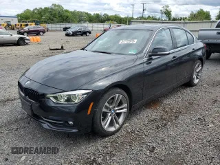 2018 BMW 3 Series 330i xDrive z VIN WBA8D9C52JA616441, wystawiony jako Copart lot #57772975 z przebiegiem 55 513 mil mil oraz Szkoda całkowita • Salvage title. Historia ofert i sprzedaży dostępna na DreamBid. Obrazek 1.