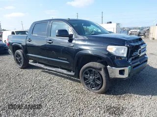2017 Toyota Tundra SR5 with VIN 5TFDW5F14HX671042, listed as a IAAI auction lot 42130465 with 91,977 mi miles and . Bid and sale history available at DreamBid. Image 1.