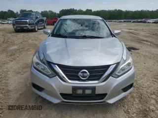 2017 Nissan Altima SR z VIN 1N4AL3AP1HN303995, wystawiony jako Copart lot #56240495 z przebiegiem 183 186 mil mil oraz Szkoda całkowita • Salvage title. Historia ofert i sprzedaży dostępna na DreamBid. Obrazek 5.