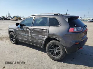 2019 Jeep Cherokee Trailhawk Elite with VIN 1C4PJMBX8KD107404, listed as a Copart auction lot 70588724 with 112,540 mi miles and Salvage Title. Bid and sale history available at carsss.com. Image 2.