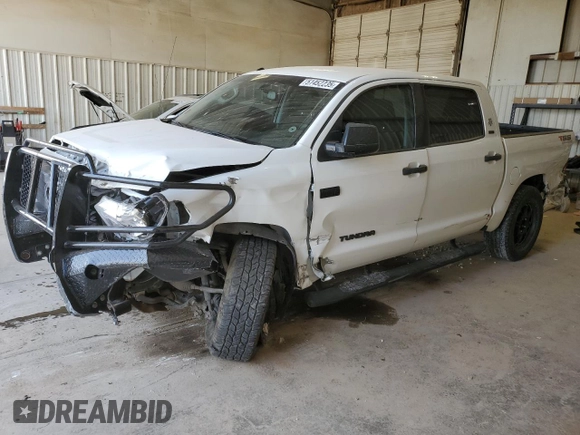 2016 Toyota Tundra 4WD Truck SR5 with VIN 5TFDW5F14GX529126, listed as a Copart auction lot 51452235 with 215,618 mi miles and Salvage Title. Bid and sale history available at carsss.com. Image 1.