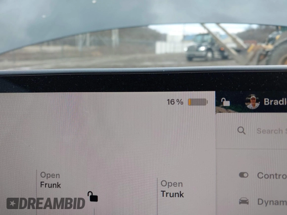 2024 Tesla Model Y Performance with VIN 7SAYGDEF7RF020203, listed as a IAAI auction lot 41639077 with 14,493 mi miles and . Bid and sale history available at DreamBid. Image 17.
