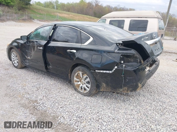 2013 Nissan Altima SV with VIN 1N4AL3AP1DC909464, listed as a IAAI auction lot 42012908 with 135,706 mi miles and . Bid and sale history available at carsss.com. Image 3.