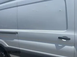 2017 Ford Transit с VIN 1FTBW3XMXHKA23092, выставлен на аукционе IAAI как лот 42734091 с пробегом 247 417 миль миль и . История ставок и продаж доступна на DreamBid. Изображение 2.