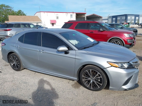 2020 Toyota Camry SE with VIN 4T1G11AK5LU357877, listed as a IAAI auction lot 41883271 with 111,246 mi miles. Bid and sale history available at carsss.com. Image 14.