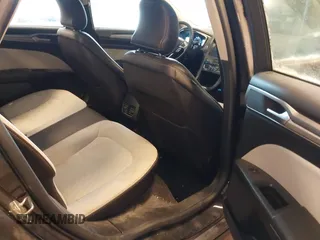 2019 Ford Fusion SE with VIN 3FA6P0HD3KR229021, listed as a IAAI auction lot 41576389 with 123,286 mi miles. Bid and sale history available at carsss.com. Image 8.