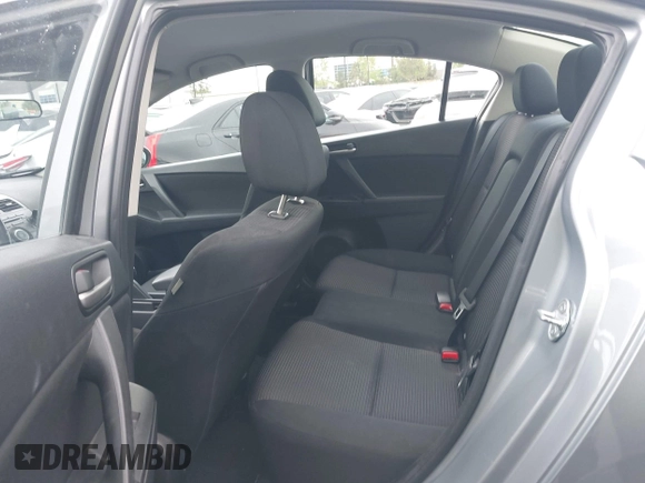 2013 Mazda 3 i Touring z VIN JM1BL1VP9D1776008, wystawiony jako IAAI lot #42185317 z przebiegiem 174 085 mil mil oraz . Historia ofert i sprzedaży dostępna na DreamBid. Obrazek 8.