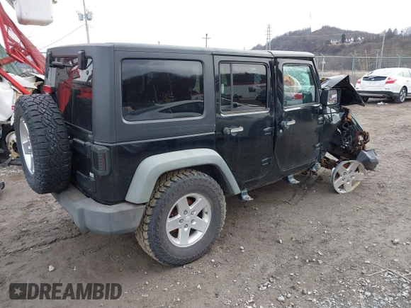 2011 Jeep Wrangler Unlimited Sport with VIN 1J4BA3H17BL552319, listed as a IAAI auction lot 41747031 with 120,751 mi miles. Bid and sale history available at carsss.com. Image 4.
