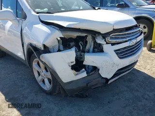 2015 Chevrolet Trax LTZ with VIN 3GNCJTSB2FL232354, listed as a IAAI auction lot 41701356 with 126,947 mi miles. Bid and sale history available at carsss.com. Image 6.