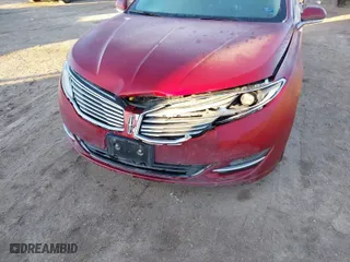 2014 Lincoln MKZ with VIN 3LN6L2G95ER834818, listed as a IAAI auction lot 41512938 with 77,207 mi miles. Bid and sale history available at carsss.com. Image 6.