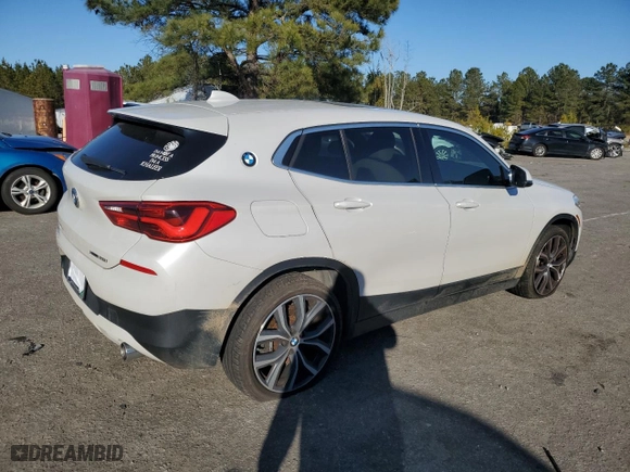 2018 BMW X2 xDrive28i with VIN WBXYJ5C30JEF80220, listed as a Copart auction lot 87667335 with 84,311 mi miles and Salvage Title. Bid and sale history available at carsss.com. Image 3.