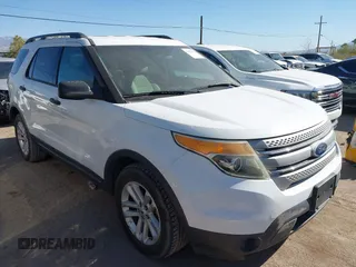 2015 Ford Explorer with VIN 1FM5K7B86FGB89468, listed as a IAAI auction lot 41850992 with 139,457 mi miles and . Bid and sale history available at carsss.com. Image 1.