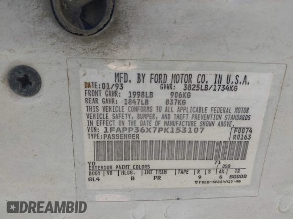 1993 Ford Tempo z VIN 1FAPP36X7PK153107, wystawiony jako IAAI lot #41867198 z przebiegiem 9 377 mil mil oraz . Historia ofert i sprzedaży dostępna na DreamBid. Obrazek 9.