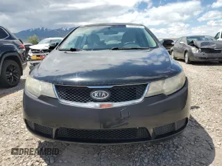 2010 Kia Forte EX z VIN KNAFU4A21A5296203, wystawiony jako Copart lot #57254345 z przebiegiem Nie podano mil oraz Tytuł czysty. Historia ofert i sprzedaży dostępna na DreamBid. Obrazek 5.