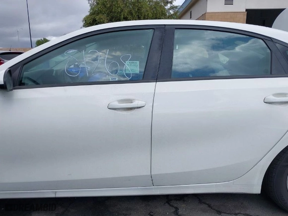 2020 Kia Forte LXS with VIN 3KPF24AD6LE225516, listed as a IAAI auction lot 41781268 with 227,009 mi miles. Bid and sale history available at carsss.com. Image 15.