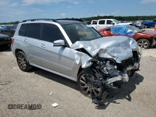2011 Mercedes-Benz GLK 350 with VIN WDCGG8HBXBF625224, listed as a Copart auction lot 61945674 with Not Provided miles and Salvage Title. Bid and sale history available at DreamBid. Image 4.