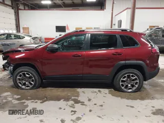 2020 Jeep Cherokee Trailhawk с VIN 1C4PJMBX2LD613814, выставлен на аукционе IAAI как лот 41253162 с пробегом 55 002 миль миль и . История ставок и продаж доступна на DreamBid. Изображение 15.