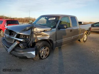 2003 Chevrolet Silverado 1500 LS with VIN 2GCEC19V631123098, listed as a Copart auction lot 41800555 with 104,156 mi miles and Salvage Title. Bid and sale history available at carsss.com. Image 1.