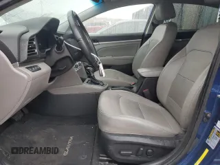 2020 Hyundai Elantra SEL z VIN 5NPD84LFXLH515922, wystawiony jako Copart lot #55400485 z przebiegiem 68 077 mil mil oraz Szkoda całkowita • Salvage title. Historia ofert i sprzedaży dostępna na DreamBid. Obrazek 7.