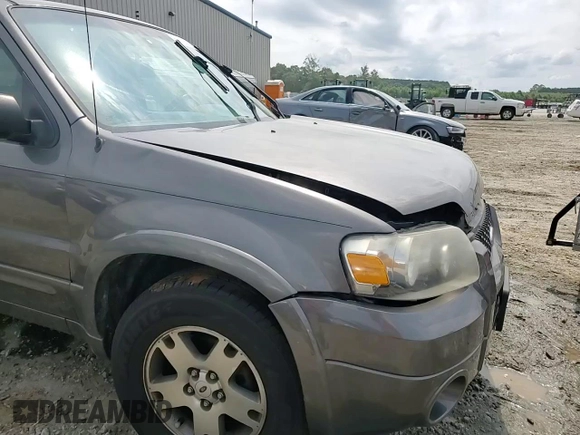 2005 Ford Escape Limited with VIN 1FMYU04115KA63383, listed as a Copart auction lot 59706164 with 212,167 mi miles and Salvage Title. Bid and sale history available at carsss.com. Image 10.