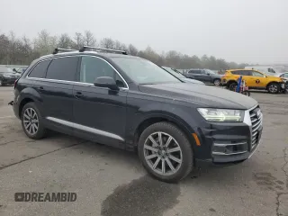 2017 Audi Q7 Premium Plus with VIN WA1LAAF75HD032610, listed as a Copart auction lot 55628665 with 47,523 mi miles and Salvage Title. Bid and sale history available at DreamBid. Image 4.