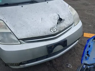 2004 Toyota Prius with VIN JTDKB20U940115946, listed as a IAAI auction lot 42202909 with 213,844 mi miles and . Bid and sale history available at DreamBid. Image 6.