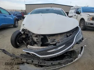 2015 Chrysler 200 Limited z VIN 1C3CCCAB6FN594471, wystawiony jako Copart lot #79074364 z przebiegiem 119 860 mil mil oraz Szkoda całkowita • Salvage title. Historia ofert i sprzedaży dostępna na DreamBid. Obrazek 5.