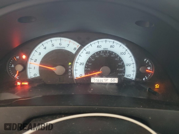 2010 Toyota Camry z VIN 4T1BF3EK7AU531690, wystawiony jako Copart lot #53103605 z przebiegiem 177 835 mil mil oraz Szkoda całkowita • Salvage title. Historia ofert i sprzedaży dostępna na DreamBid. Obrazek 9.