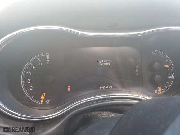 2015 Jeep Grand Cherokee Altitude with VIN 1C4RJFAG8FC157284, listed as a Copart auction lot 86212994 with 119,207 mi miles and Salvage Title. Bid and sale history available at carsss.com. Image 9.